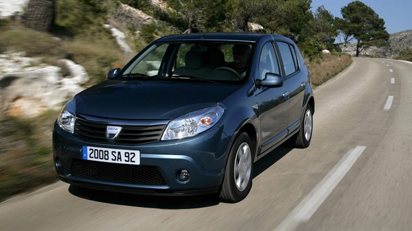 Sandero 2008 година.