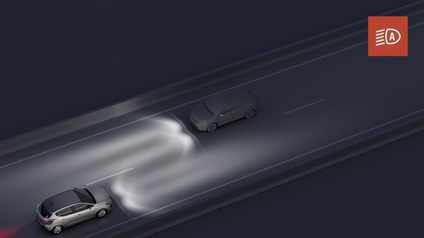 Ноќе, Dacia Sandero автоматски се префрла помеѓу долги и кратки светла кога се среќава со друго возило.